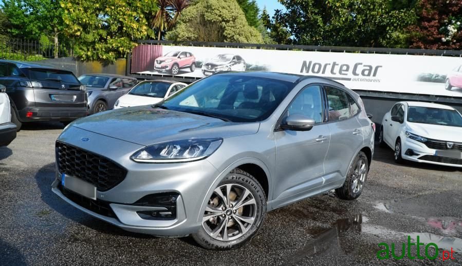 2022' Ford Kuga photo #1