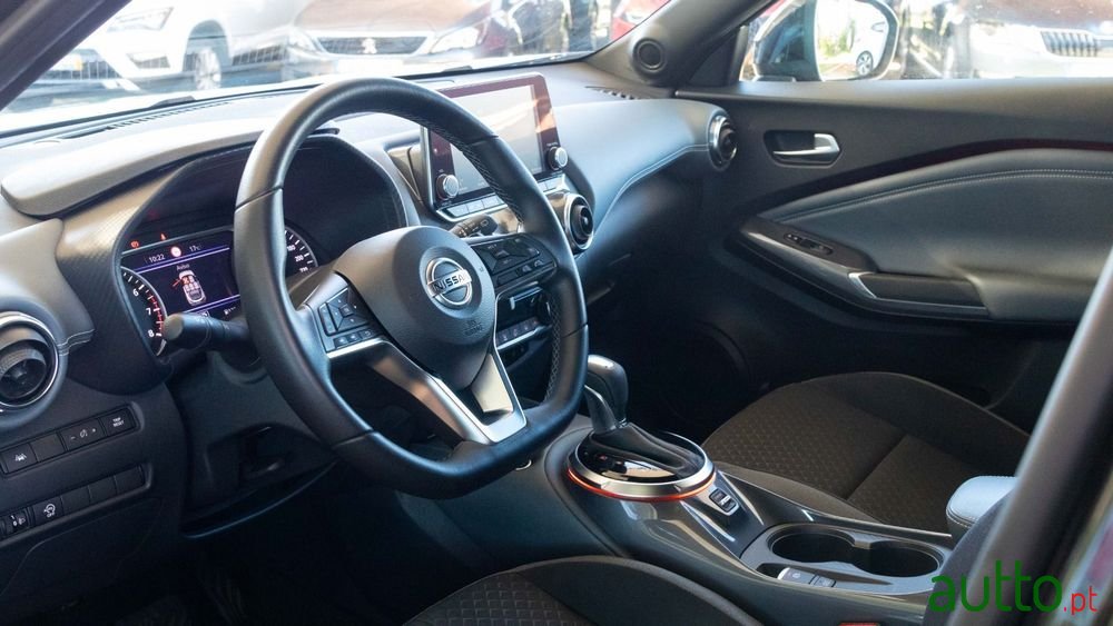 2021' Nissan Juke photo #5