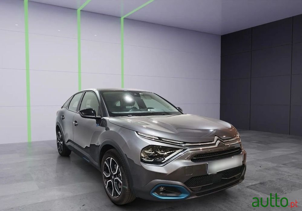 2023' Citroen E-C4 Feel photo #3