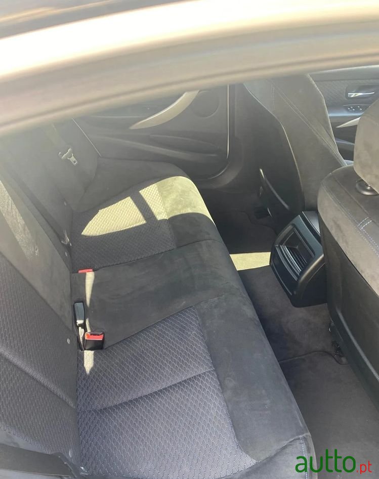 2014' BMW Série 3 D Pack M photo #6