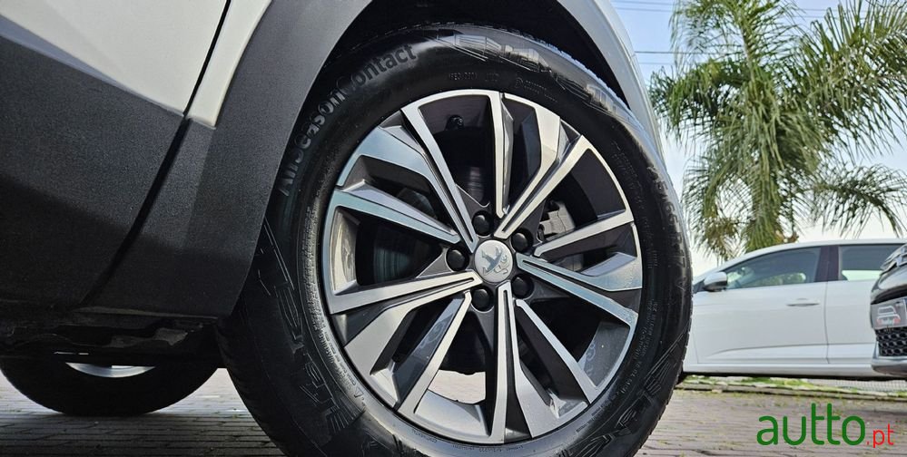 2019' Peugeot 5008 1.5 Bluehdi Active photo #5