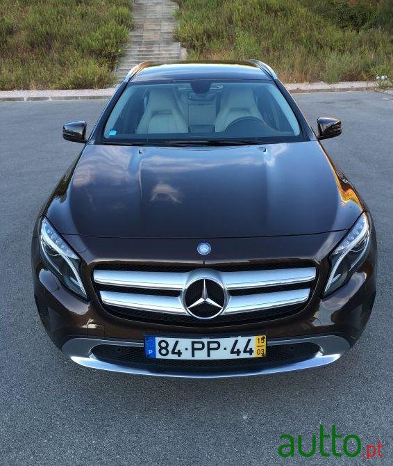 2015' Mercedes-Benz Gla 250 4-Matic photo #1