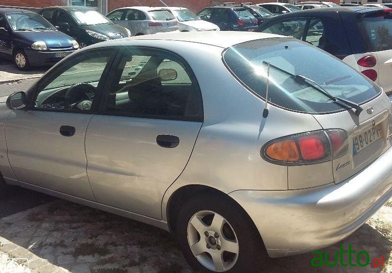 2000' Daewoo Lanos photo #1