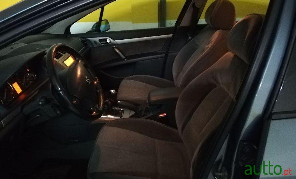 2005' Peugeot 407 photo #1