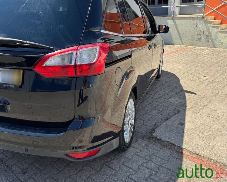 2012' Ford Grand C-MAX photo #4
