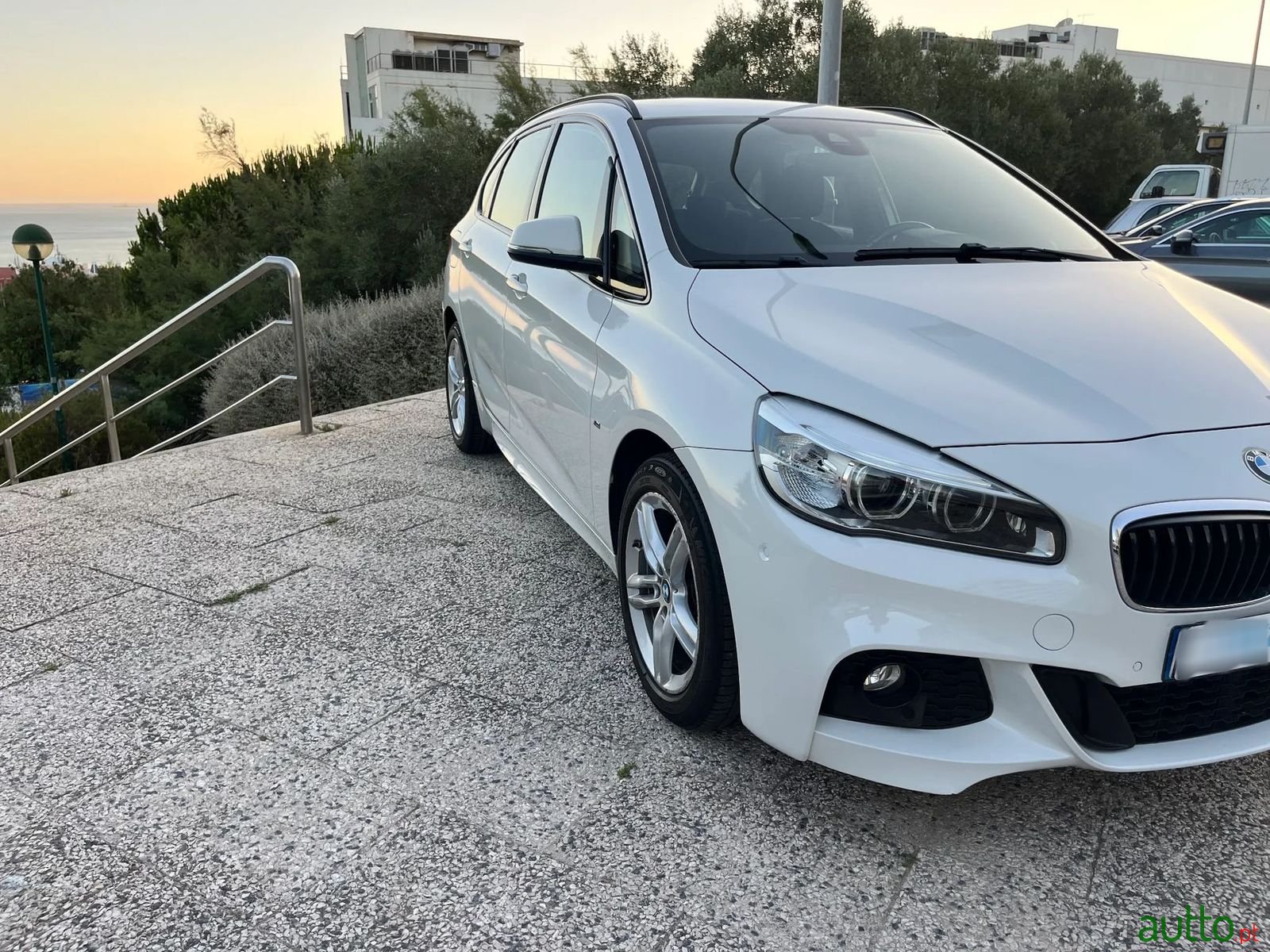 2016' BMW 216 Active Tourer photo #5