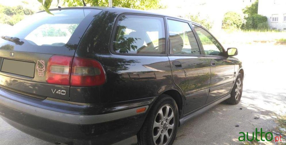 1999' Volvo V40 1.6 photo #1
