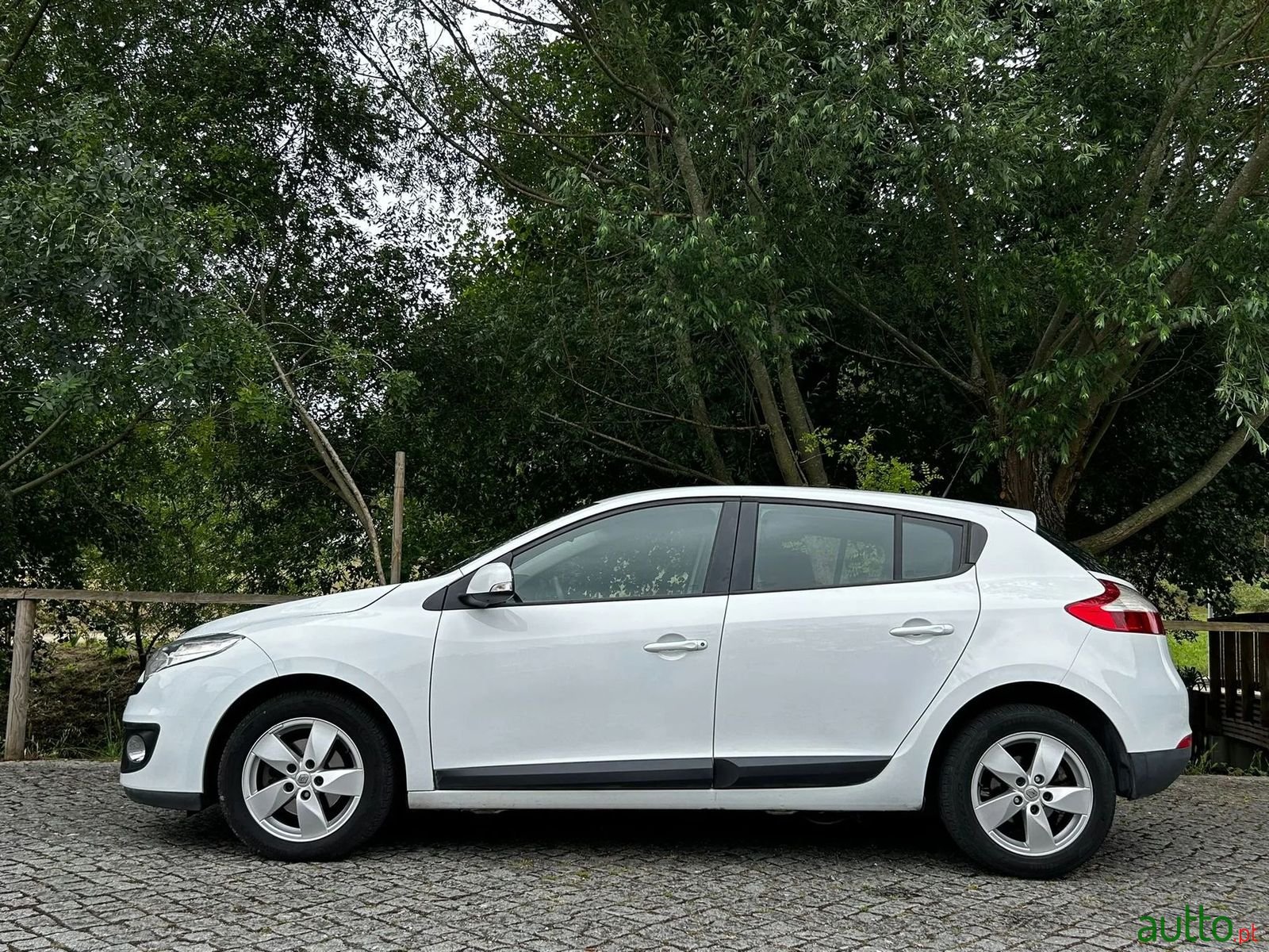 2013' Renault Megane photo #6