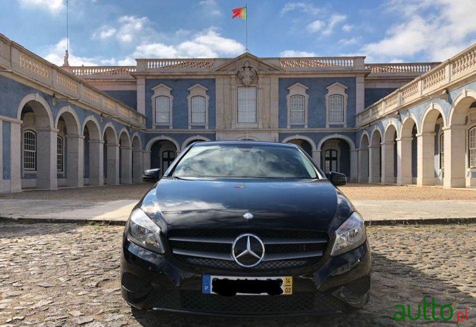 2014' Mercedes-Benz A-180 Cdi Style Edition photo #2