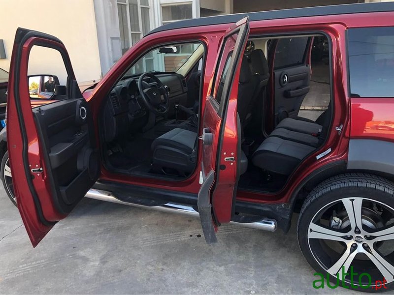 2007' Dodge Nitro photo #4