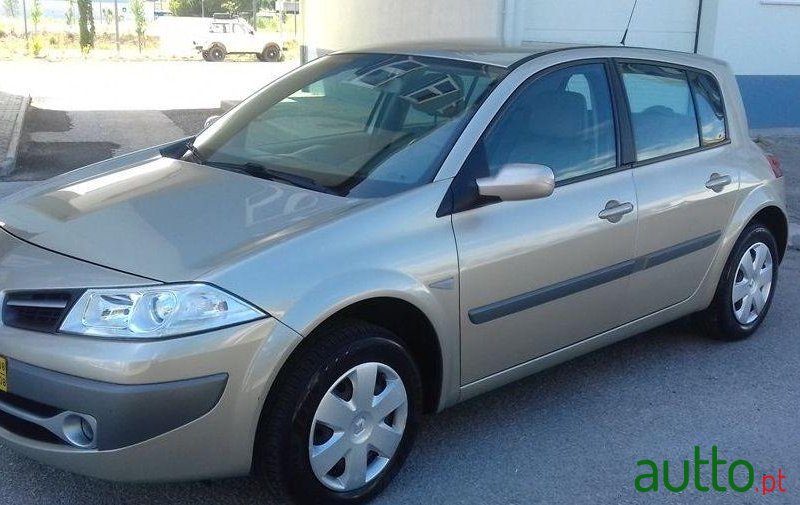 2008' Renault Megane 1.5 Dci Comfort photo #1