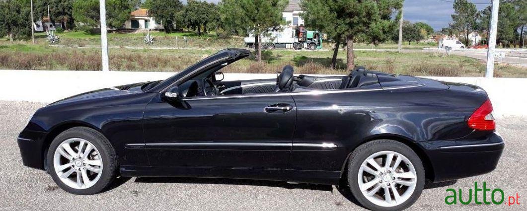 2008' Mercedes-Benz Clk-200 Avantgarde Cabrio photo #2