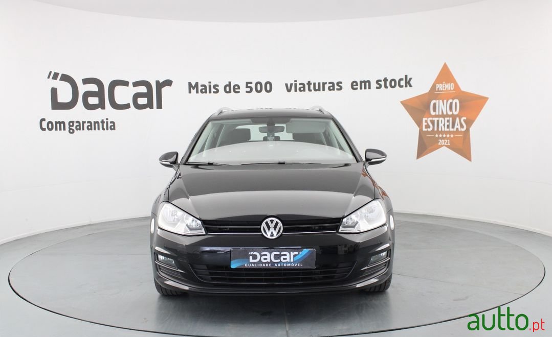 2016' Volkswagen Golf Variant photo #2