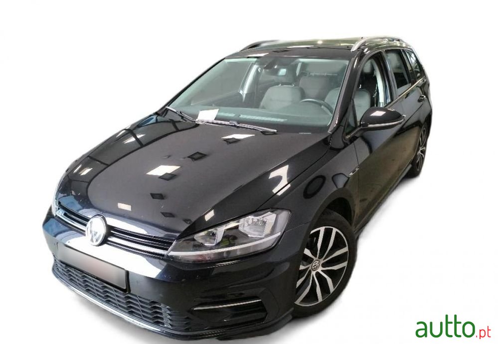 2019' Volkswagen Golf Variant photo #1