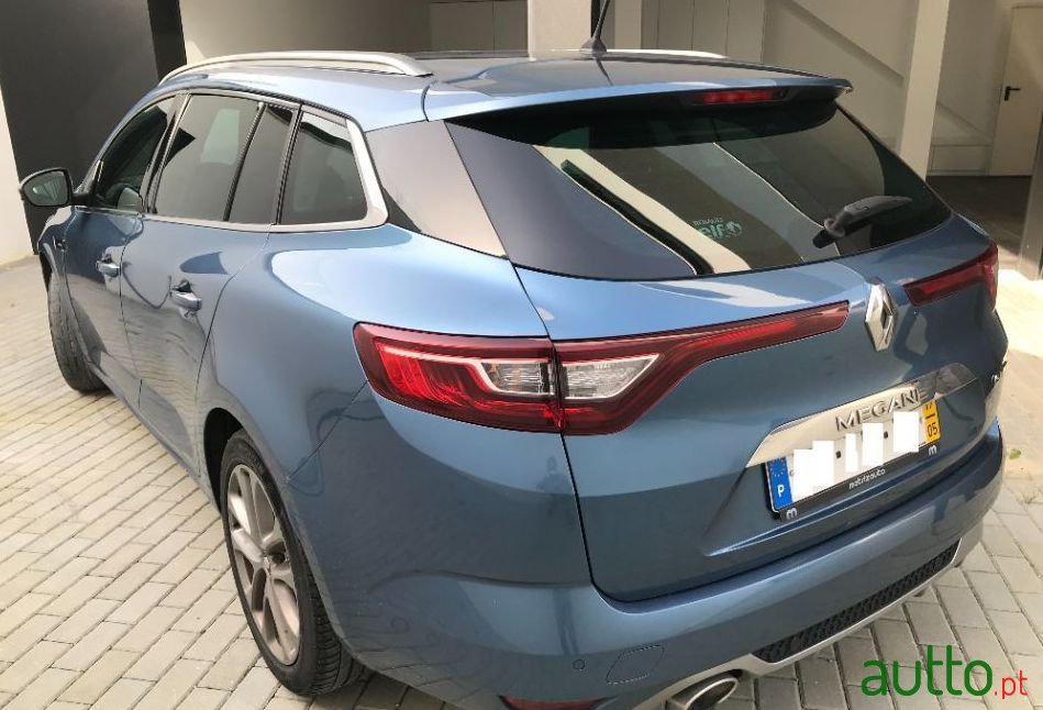 2017' Renault Megane Sport Tourer photo #1