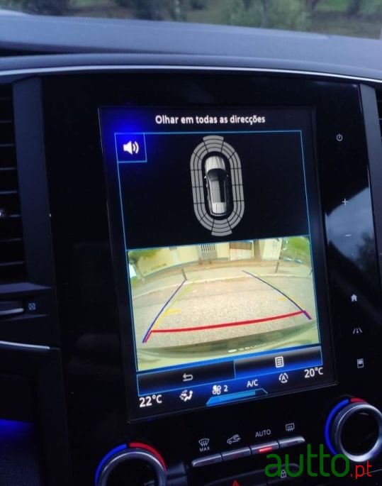 2017' Renault Talisman Sport Tourer photo #2