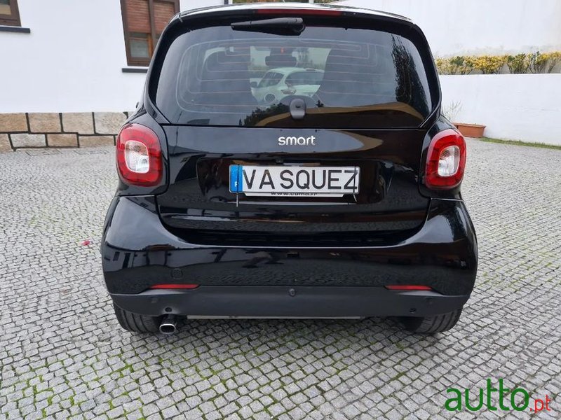 2015' Smart Fortwo photo #3