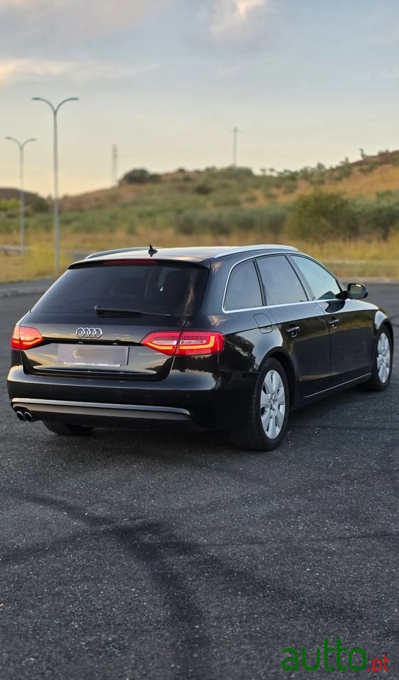 2015' Audi A4 Avant photo #3