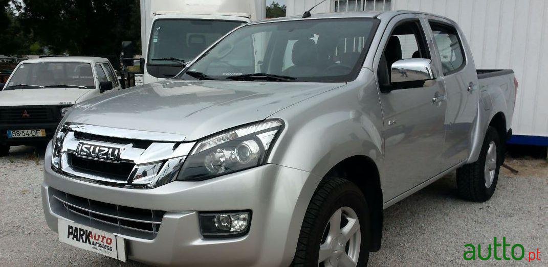 2013' Isuzu D-Max 2.5 Bi Turbo Ls 4X4 photo #2