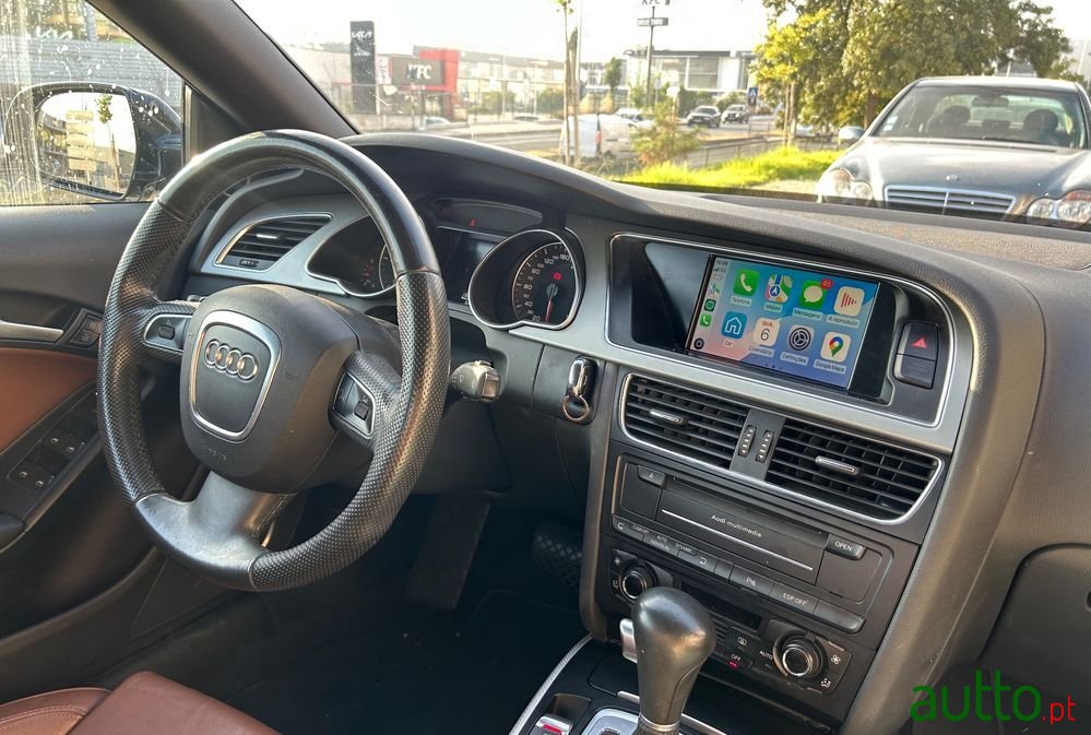 2010' Audi A5 Cabrio photo #6