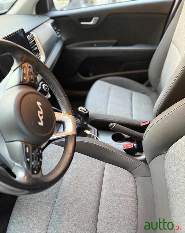 2022' Kia Stonic 1.0 T-Gdi Wave photo #6