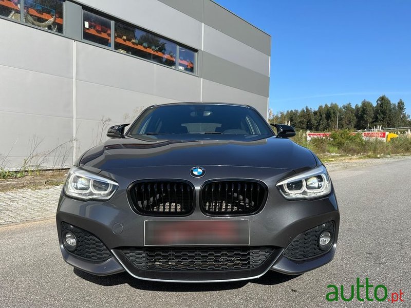 2017' BMW Série 1 D Pack M photo #2