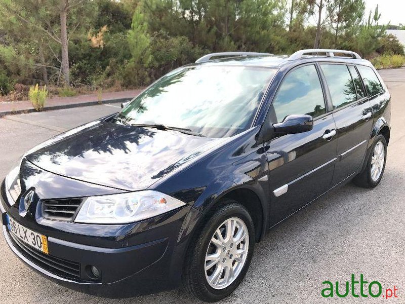 2007' Renault Megane Break photo #1