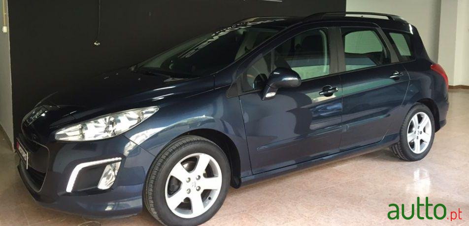 2013' Peugeot 308-Sw 1.6 Hdi Gps photo #2