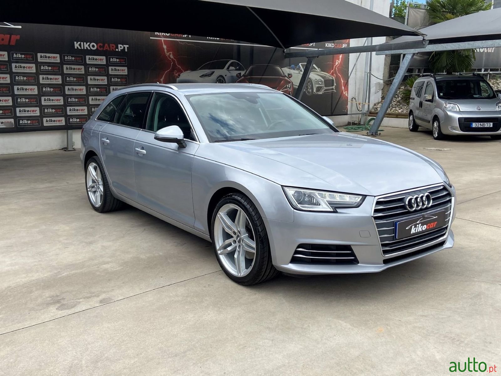 2016' Audi A4 Avant photo #1