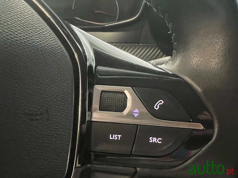 2022' Peugeot 208 photo #4