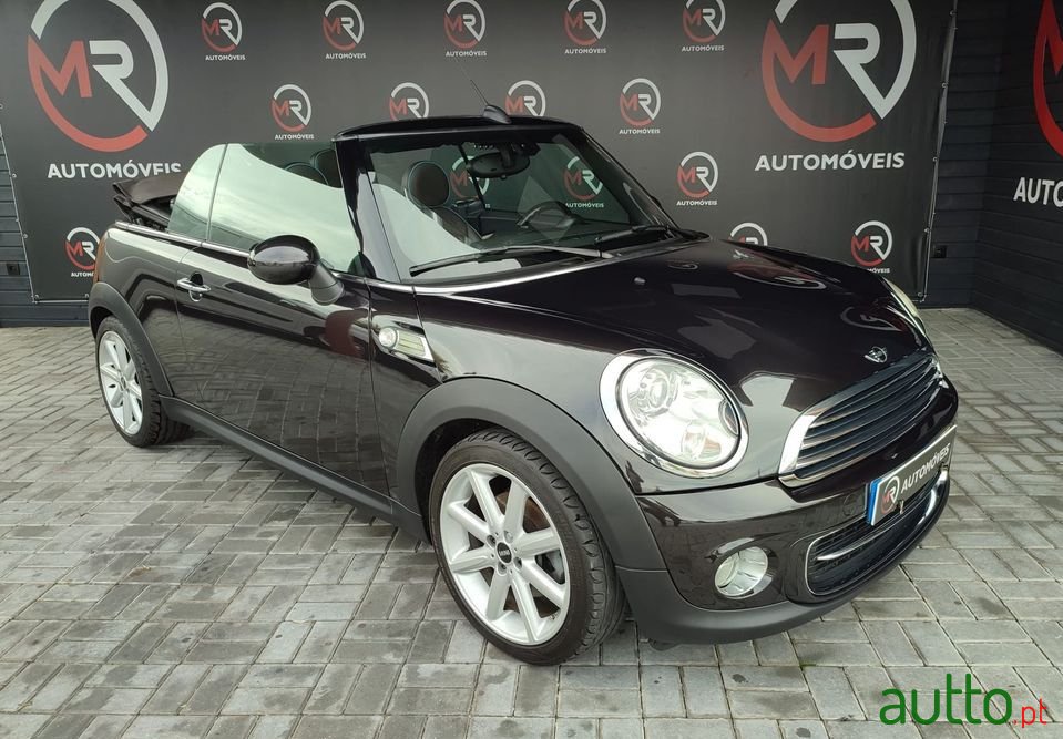 2013' MINI Cooper photo #3