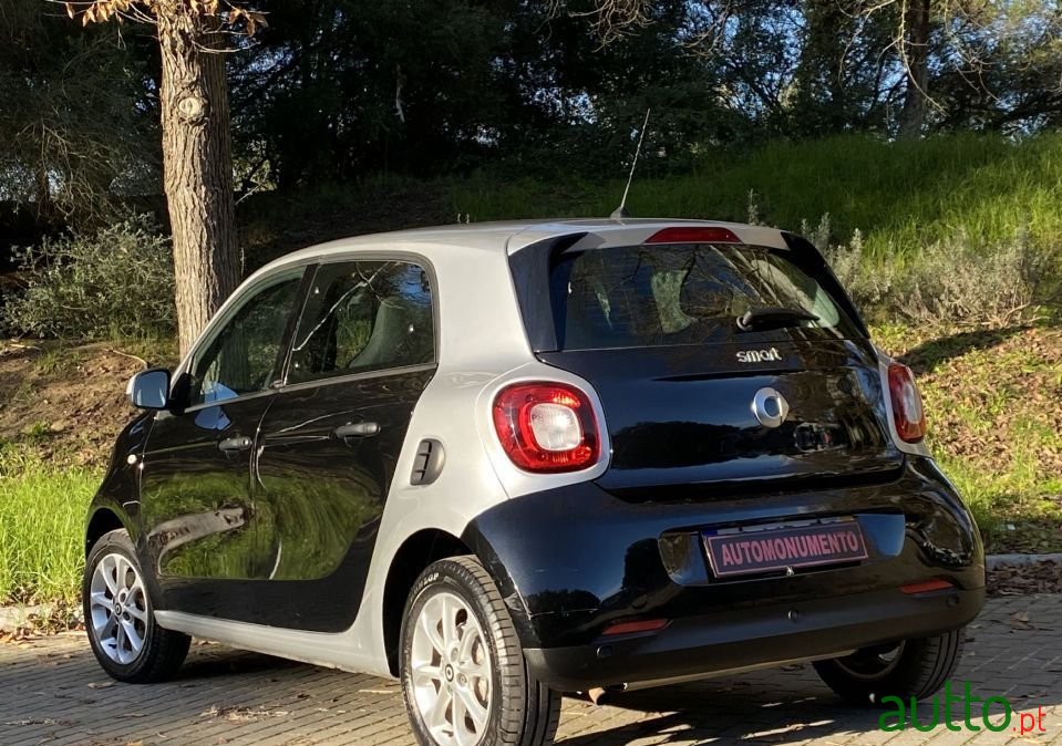 2019' Smart Forfour photo #3
