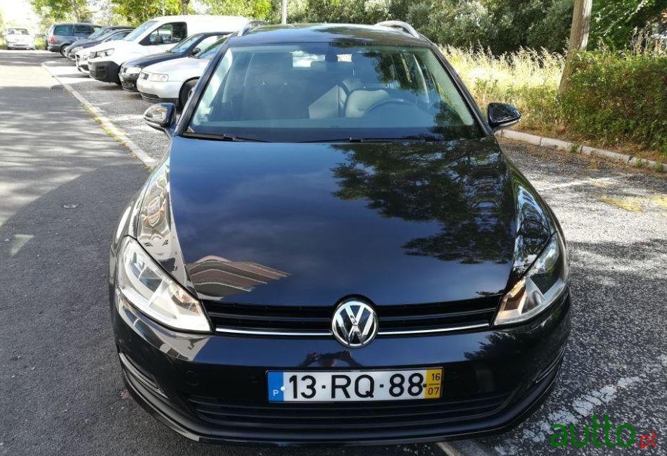 2016' Volkswagen Golf Variant photo #1