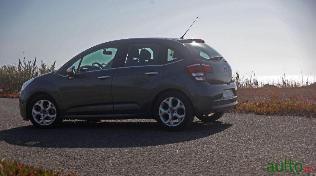 2015' Citroen C3 photo #2