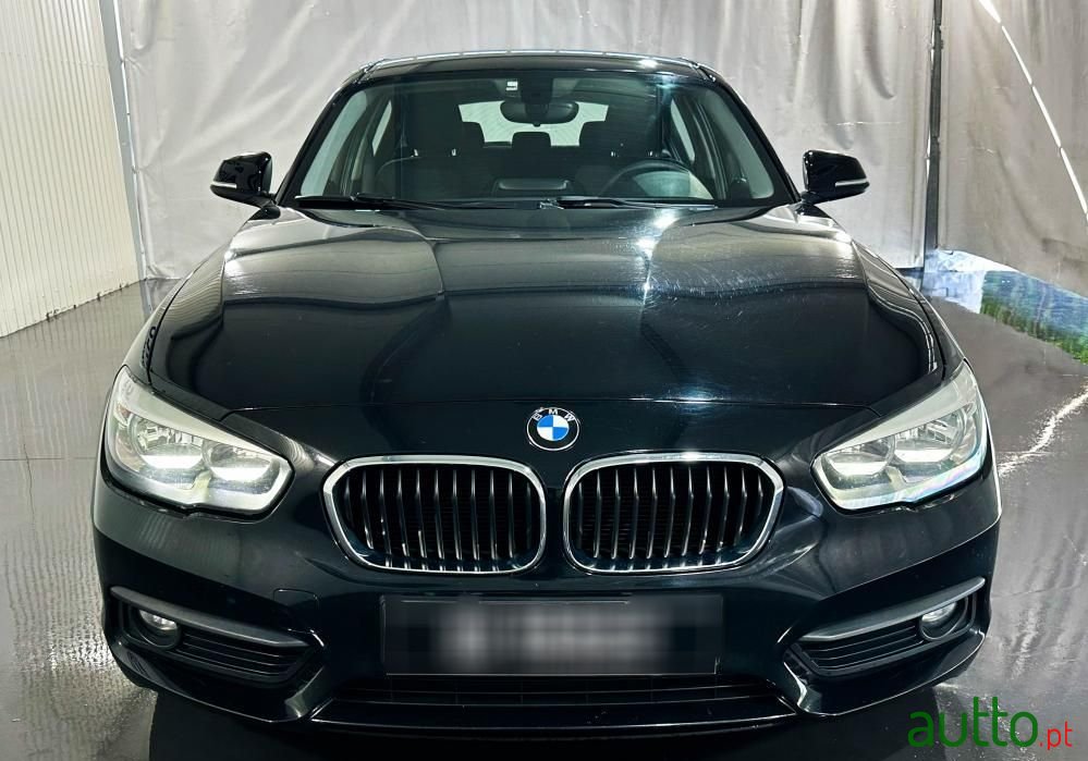 2016' BMW Série 1 D Line Sport photo #2