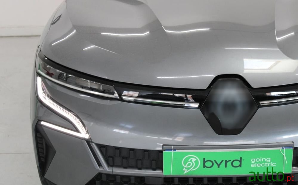 2022' Renault Megane E-Tech photo #3