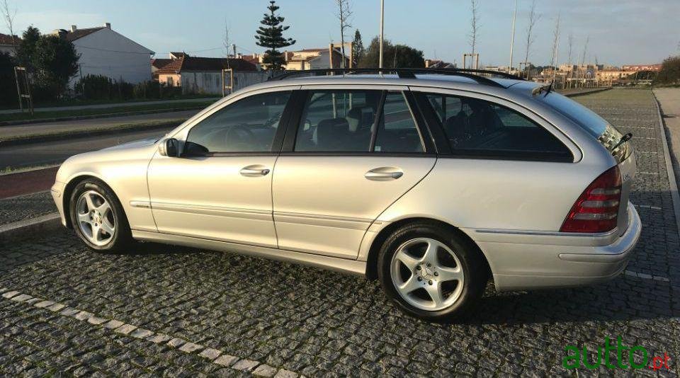 2002' Mercedes-Benz C-270 Cdi Avantgarde photo #1