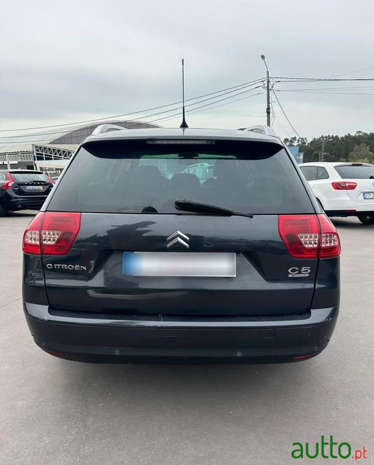 2009' Citroen C5 photo #3