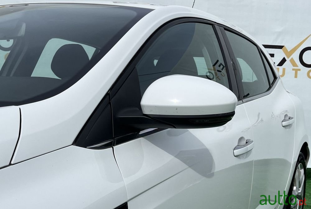 2019' Renault Megane photo #2