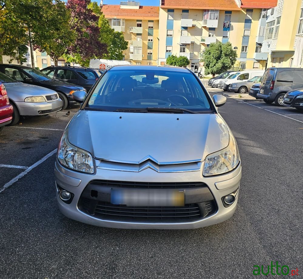 2009' Citroen C4 photo #4