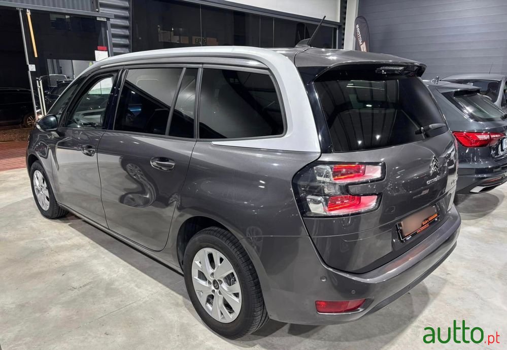 2019' Citroen Grand C4 SpaceTourer photo #6