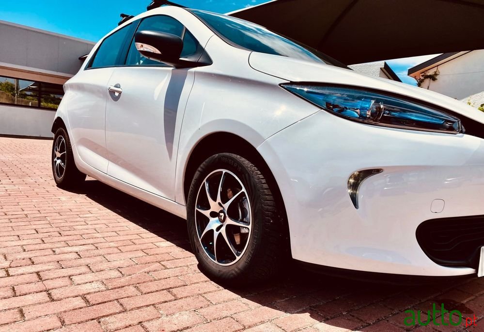 2019' Renault Zoe photo #2