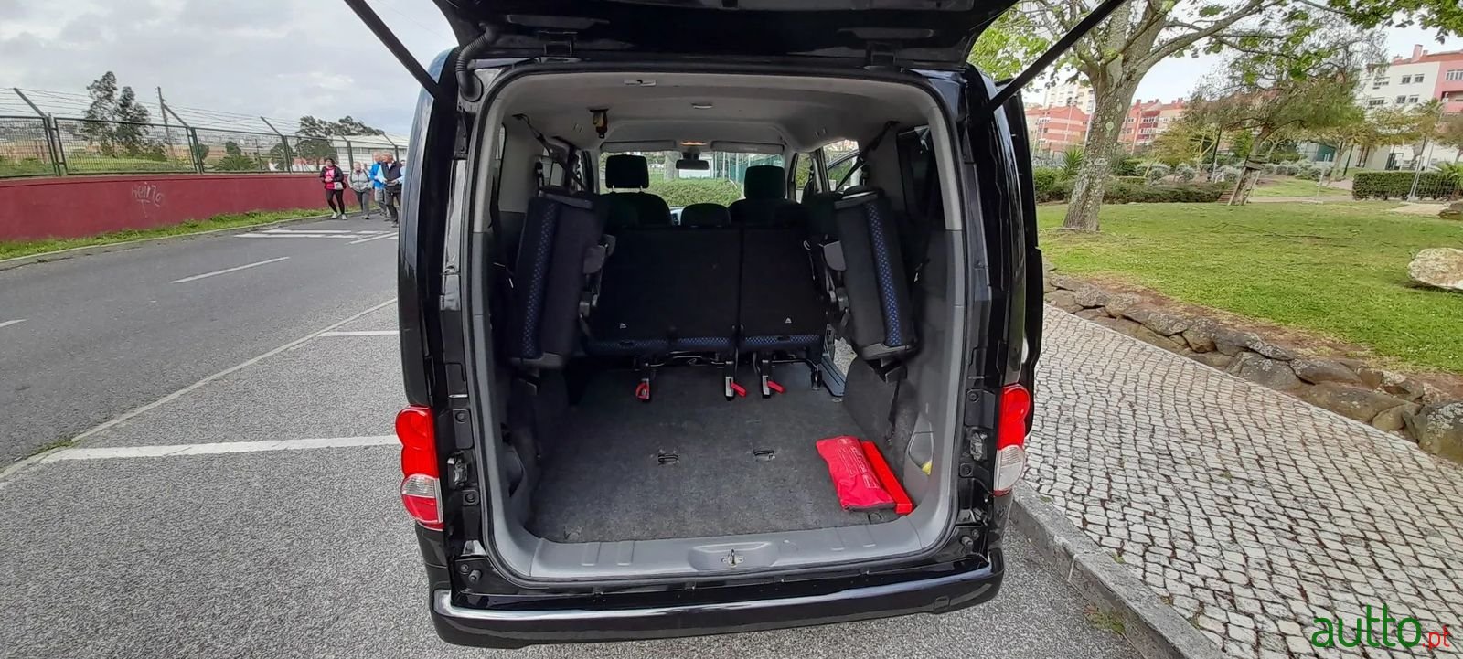 2015' Nissan NV200 photo #3