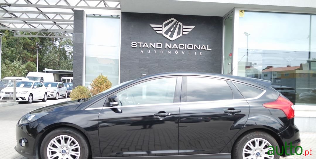 2011' Ford Focus photo #4