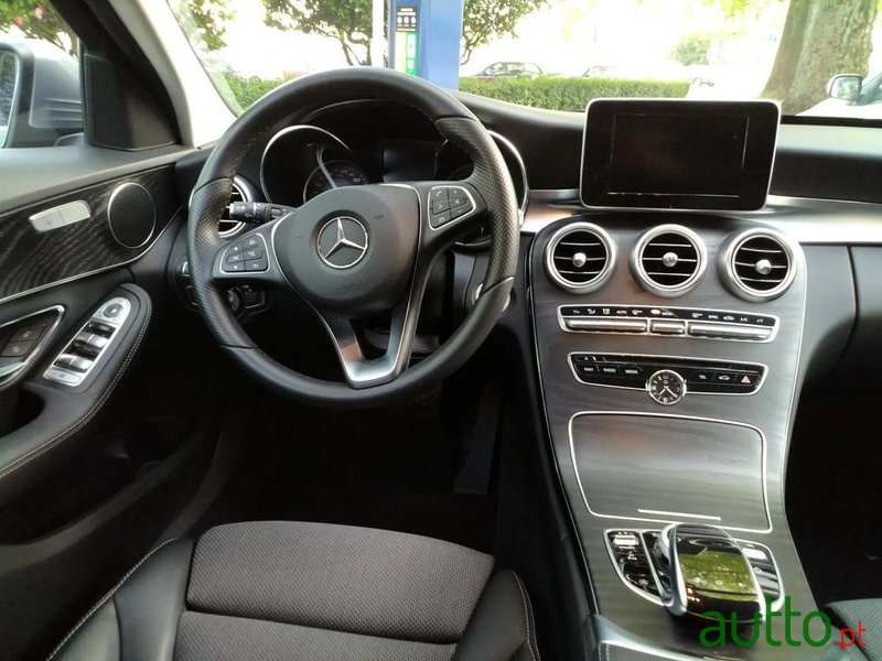 2016' Mercedes-Benz Classe C photo #6