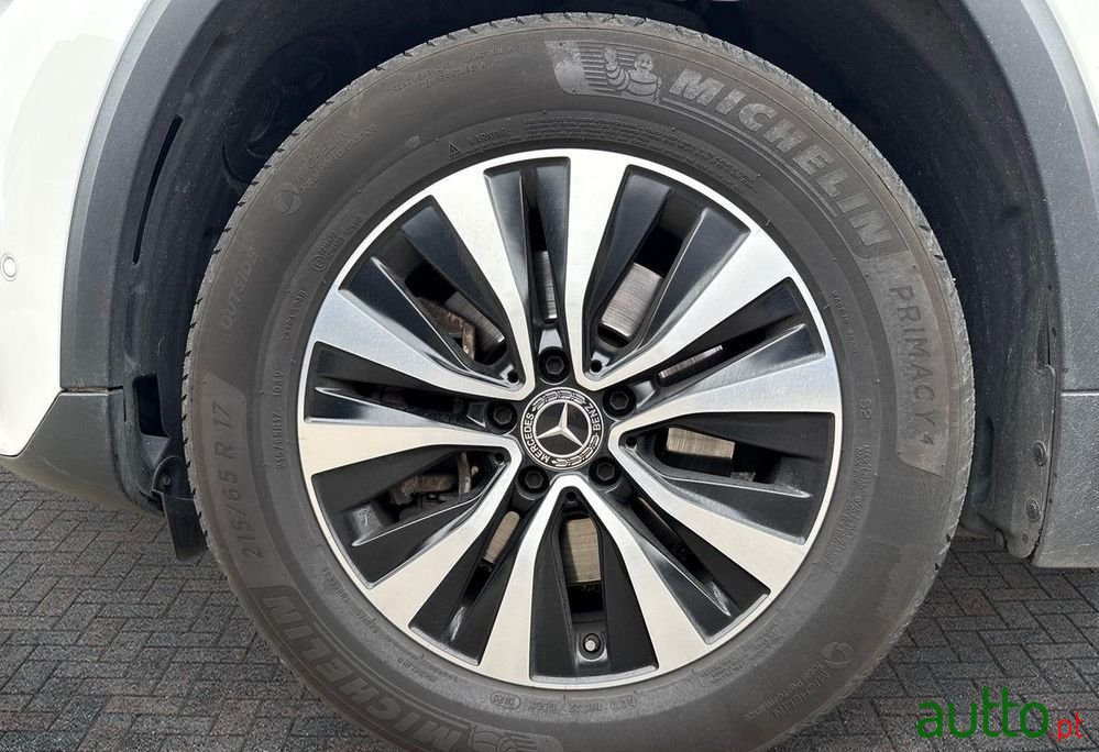 2021' Mercedes-Benz Classe Gla D Style photo #5