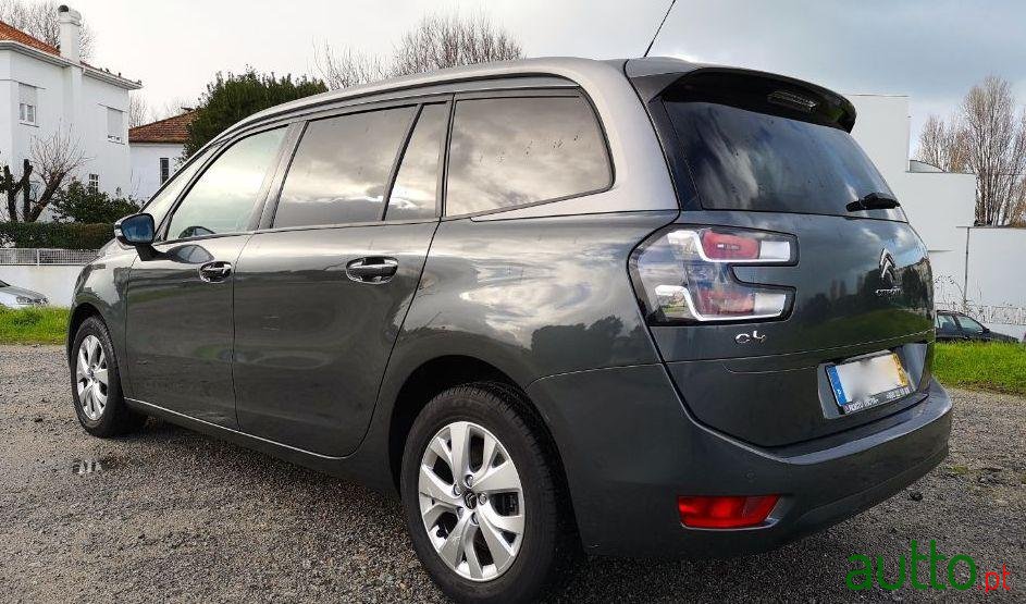 2013' Citroen C4 Grand Picasso photo #3