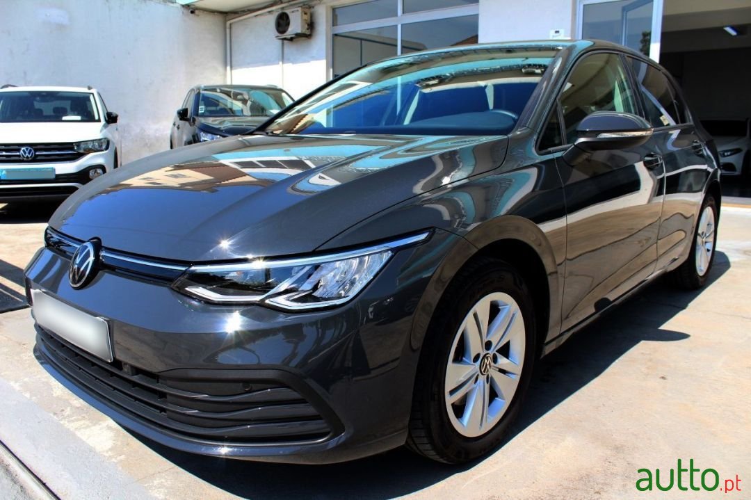 2022' Volkswagen Golf photo #1