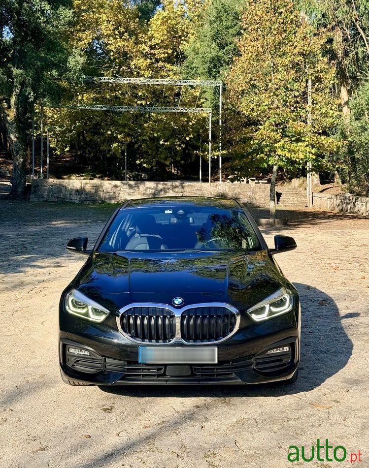 2020' BMW Série 1 D Advantage Auto photo #4