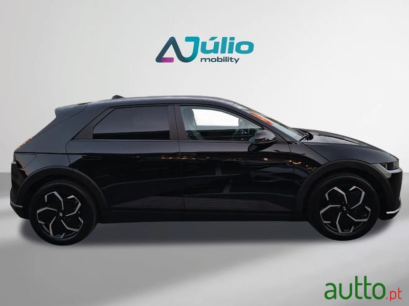 2024' Hyundai Ioniq 5 photo #2